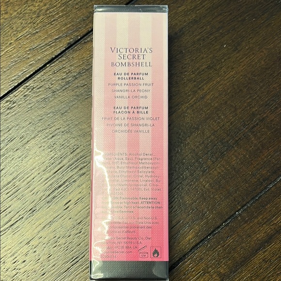 Victoria's Secret Pink Eau de Parfum Rollerball - Picture 3 of 5